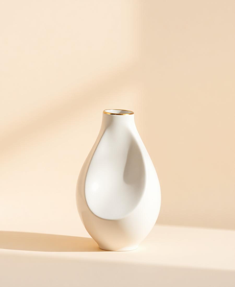 Lumen Teardrop Vase